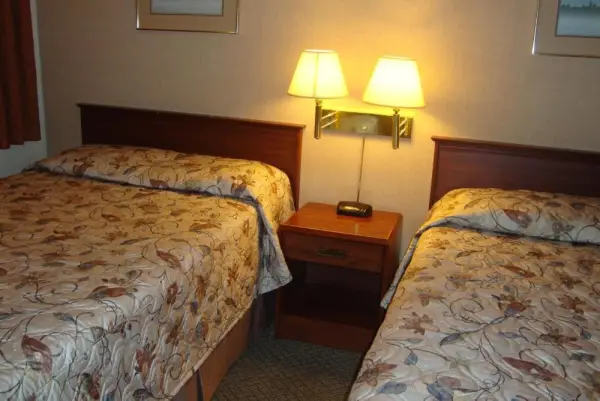 Royal Napanee Inn 10